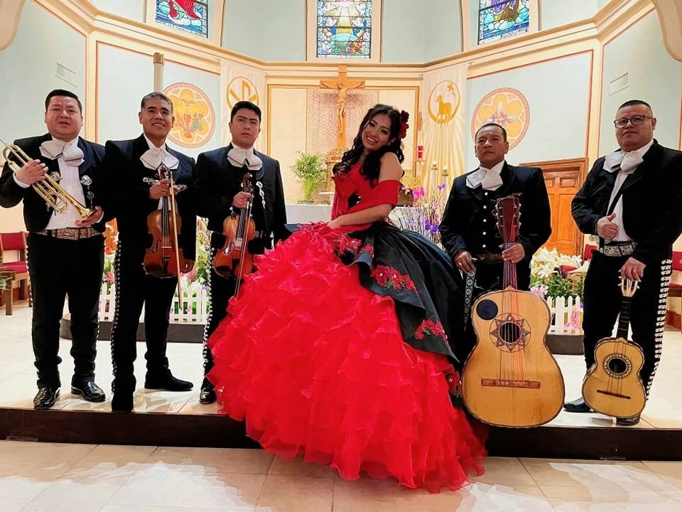 Y Más Eventos...